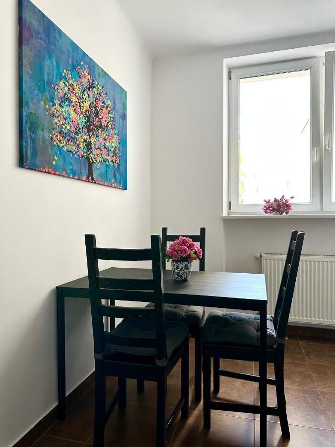 Charming Apartment In The City Center Varşova Dış mekan fotoğraf
