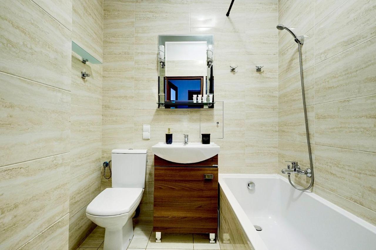 Charming Apartment In The City Center Varşova Dış mekan fotoğraf